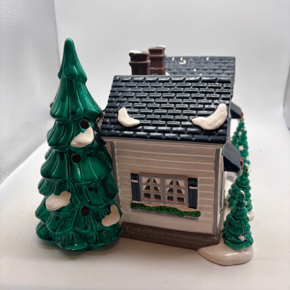 Vintage Department 56 Snow Village Grandma's Cottage #54208 - Picture 4 of 13